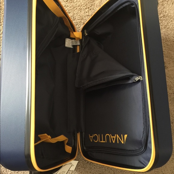 Nautica Hardshell Suitcase - Picture 1 of 8